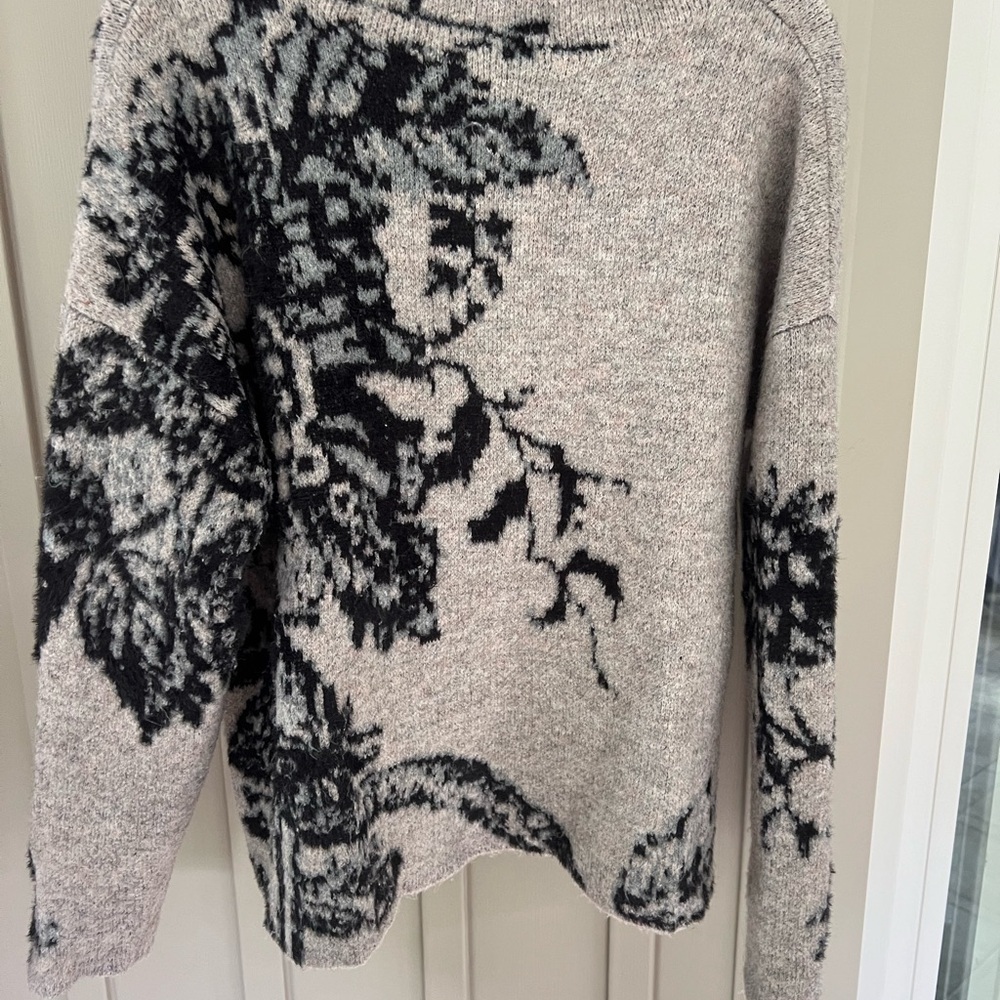 Tribal Funnel Neck Ink Sweater - Black and Gray